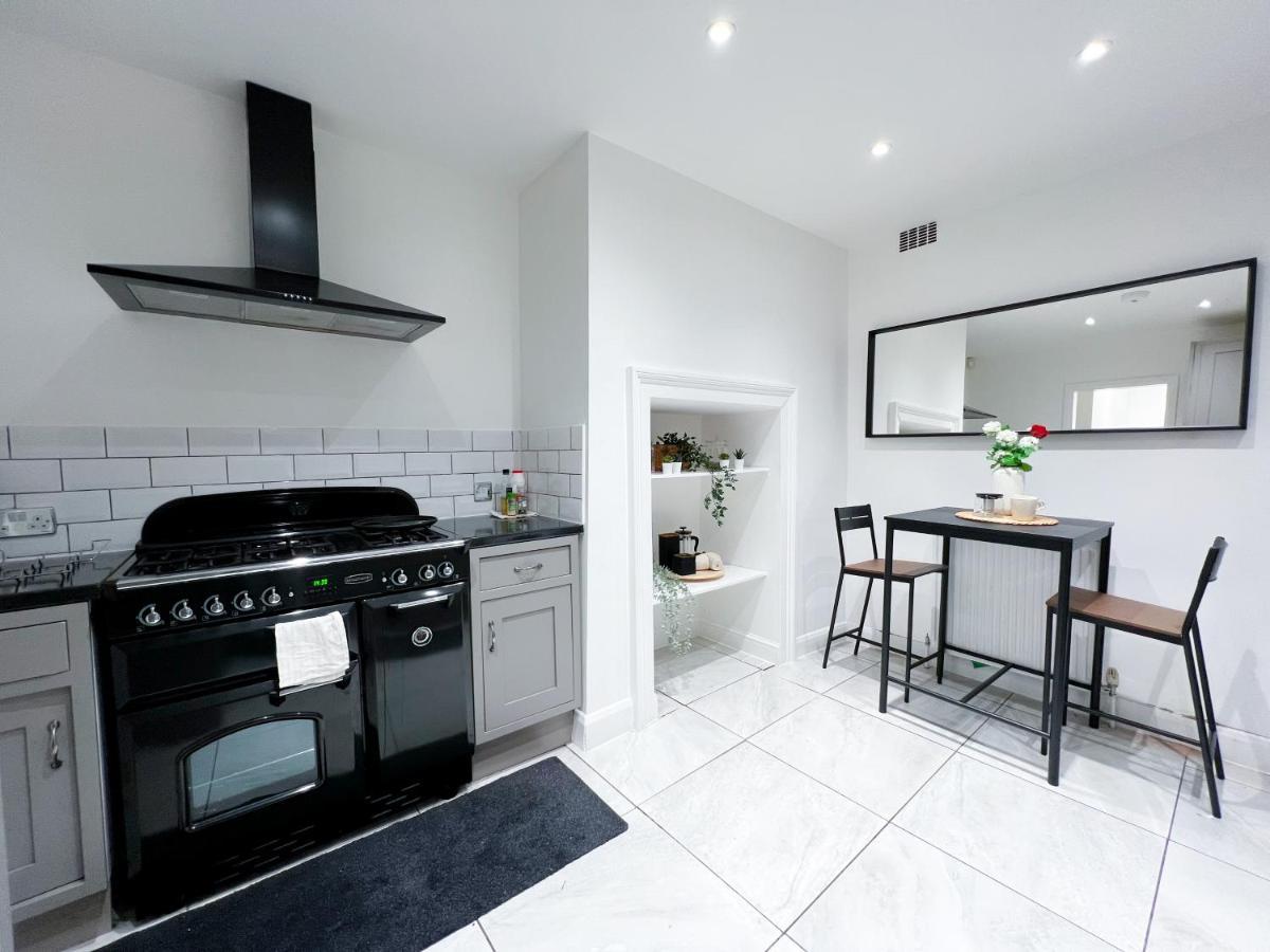 Apartament Stylish 3 Bed Flat With Garden Londyn Zewnętrze zdjęcie